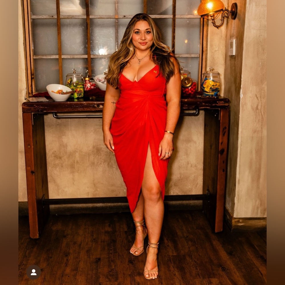 PrettyLittleThing Red Ruched Midi Dress with Thigh Split